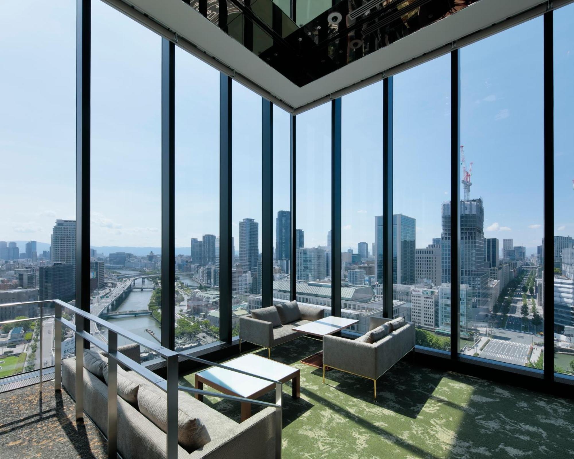 Candeo Hotels Osaka The Tower Exterior foto Sky Lounge